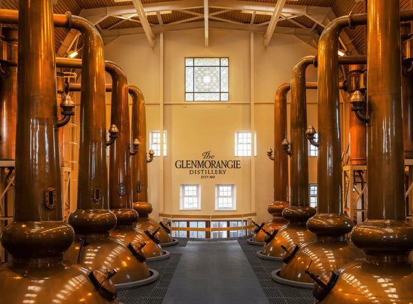 Glenmorangie Distillery – Skotsk Whiskyarv fra Hjertet af Highlands